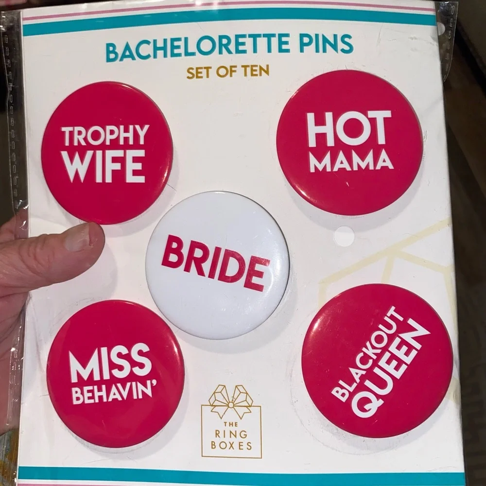 50%offw❤️Bachelorette Bride Groom Wedding Gift Box bride canvas bag sash 10 pins